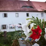 Apartamento Enjoy Cozy Nest View Hills Garden Forest Sauna Hottub Jablonné v Podještědí