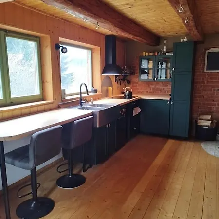 Enjoy Cozy Nest View Hills Garden Forest Sauna Hottub *